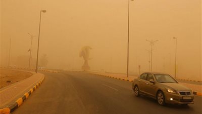 رياح مثيرة للرمال والأتربة على مناطق من القاهرة الكبرى