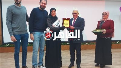 الأم المثالية الثالثة ببورسعيد: مات زوجي وكافحت حتى أوصلت أبنائي لبر الأمان وحصلوا على أعلى الشهادات (فيديو) 