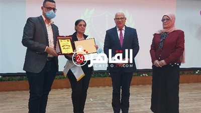 ميرفت ميخائيل.. توفي زوجها وكافحت حتى أصبح ابناها طبيبين وحصدت لقب الأم المثالية ببورسعيد 