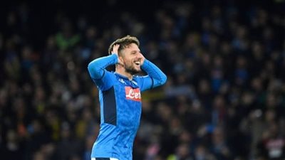 ميرتنز يغلق الباب في وجه كبار أوروبا بشأن رحيله عن نابولي