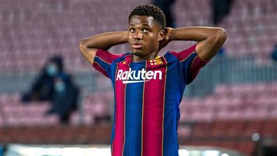 فاتي يتحدث عن بداياته في أوروبا.. ويكشف دور والده في مشواره 