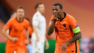 فان دير فارت يهاجم فينالدوم بعد خسارة هولندا على يد تركيا 