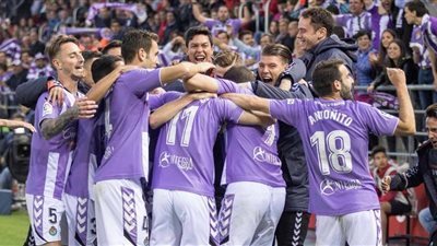 بعد اكتشاف 9 حالات كورونا.. احتمالية تأجيل مباراة برشلونة وبلد الوليد