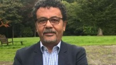 عمرو عرفة يطالب بخروج 