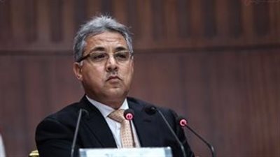 السجيني يعلن اختراق الواتس آب الخاص به