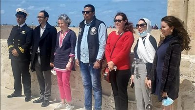 مدير قلعة قايتباي بالإسكندرية: استقبلنا زوجة الملحق البحري الفرنسي وأشادت بتاريخ القلعة