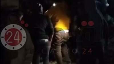 شهود عيان: حادث انفجار مصنع تسبب فى انهيار عقار جسر السويس بالقاهرة.. صور 