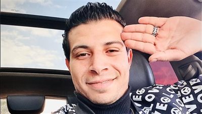 نجل شعبان عبد الرحيم لماندو العدل بعد مقارنة والده بعمر كمال: 