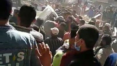 نجاة طفل رضيع احتضنته أمه أسفل أنقاض عقار جسر السويس