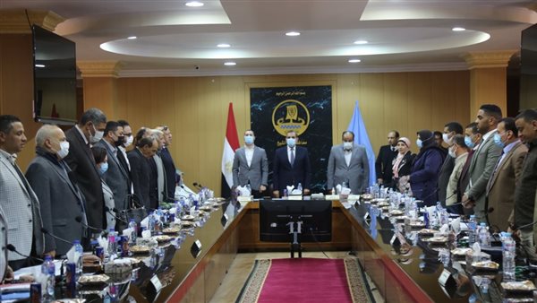 محافظ كفر الشيخ وأعضاء