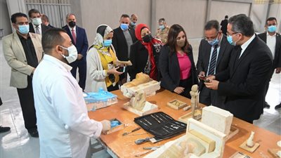 تعرف على تفاصيل أول مصنع للمستنسخات الأثرية في مصر