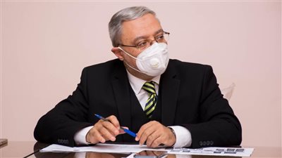 نشر مقال مرجعي لطالبتين بـ