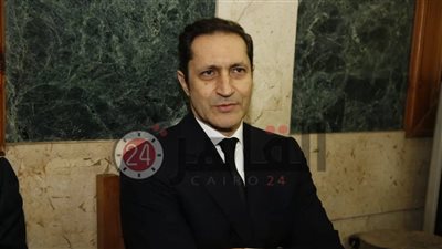 علاء مبارك يؤازر المنتخب في نهائي إفريقيا: إن شاء الله الكأس لمصر 