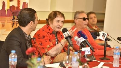 تفاصيل تجسيد محيي إسماعيل لشخصية القذافي بفيلم عالمي