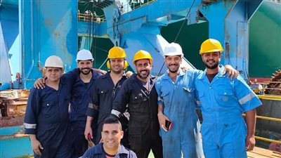 ملحمة ساعات التحريك.. عمال قناة السويس يروون كواليس تعويم السفينة الجانحة: 
