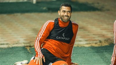 هل ميدو طرفًا فيها؟.. تفاصيل مثيرة في أزمة أحمد فتحي مع بيراميدز 