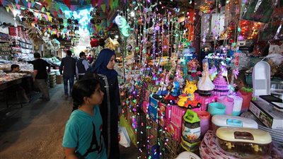 ننشر جدول فتح وغلق المحلات والورش والكافيهات خلال رمضان