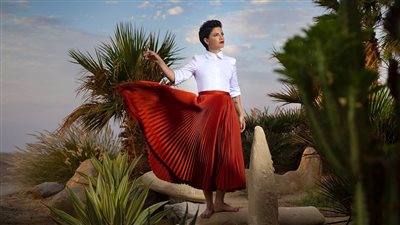 آمال مثلوثي تقدم أولى حفلاتها الأوروبية في الدنمارك بعد كورونا