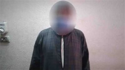 ضبط شخص بتهمة النصب على المواطنين البسطاء راغبي السفر للدول الأوروبية 