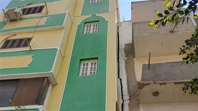 لجنة هندسية لفحص عقار الشرقية المائل.. ورئيس المدينة: 