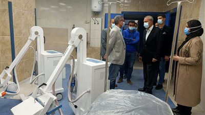 محافظ القليوبية: زيادة عدد الأسرّة لـ105 بمستشفى حميات بنها لمواجهة كورونا (صور) 