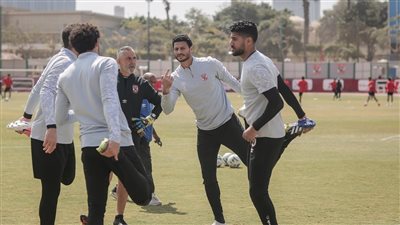 مران قوي لرباعي حراس المرمى في تدريبات الأهلي