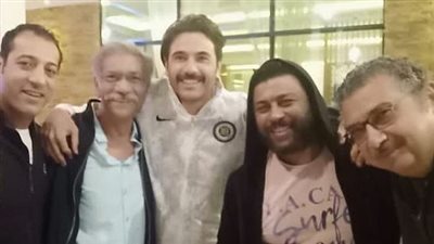 محمد جمعة ينشر صورة من كواليس فيلم 