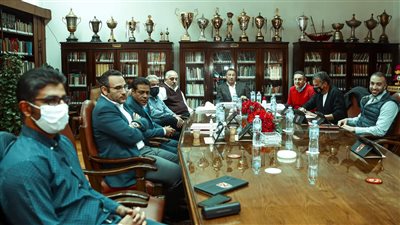 تفاصيل اجتماع مجلس إدارة النادي الأهلي مع شركة كرة القدم 