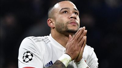 كومان يصر على التعاقد مع ديباي في الصيف