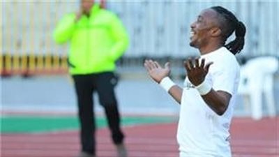 بعد عودته من منتخب الكونغو.. كاسينجو ينتظم قي تدريبات المصري البورسعيدي 