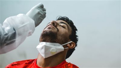 مسحة طبية لرباعي الأهلي الأوليمبي بمقر البعثة في المغرب