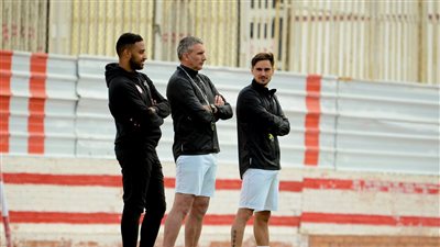 كارتيرون يطمئن على المصابين قبل مواجهة الحدود