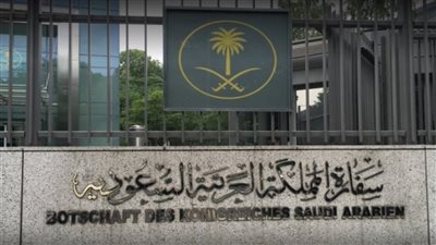 السعودية تعلن مد صلاحية الإقامات وتأشيرات الخروج والعودة للمصريين دون رسوم