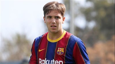 جونزاليس يحسم موقفه من البقاء مع برشلونة