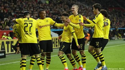 الإصابة تهدد بانتهاء موسم نجم بوروسيا دورتموند مع الفريق