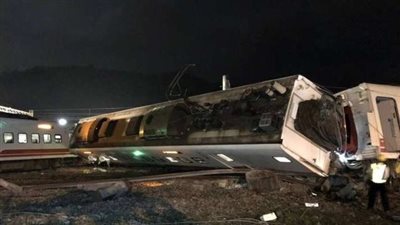 مقتل 36 شخصا في خروج قطار عن القضبان بتايوان