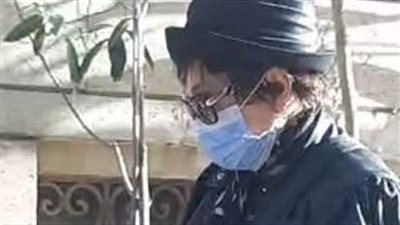 وصول لبلبة عزاء ابنة جومانا مراد بفيلا الفنانة بالزمالك (صورة وفيديو)