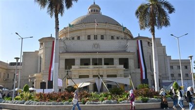 مصدر: 50% نسبة الحضور و