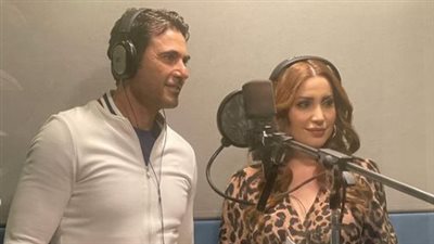 أحمد عز يبدأ تسجيل مسلسل إذاعي 