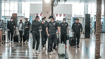 بعثة الأهلي تعود إلى القاهرة عقب مباراة المريخ مباشرة