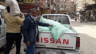 ضبط 450 طن سلع تموينية وغذائية في مخازن ومحال مخالفة بالجيزة