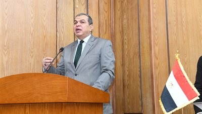 سعفان يوجه بتوفير فرص عمل لـ