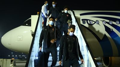 بعثة الأهلي تصل إلى القاهرة بعد التعادل مع المريخ السوداني