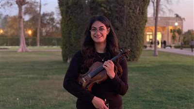 عازفة الكمان بموكب نقل المومياوات.. سلمى سرور لـ