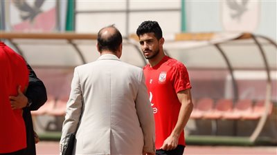 طبيب الأهلي يكشف موقف أيمن أشرف من مباراة سموحة