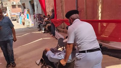 مأموريات إنسانية بالجوازات والأحوال المدنية.. وشرطة النجدة تستجيب لبلاغ قعيد وحيد