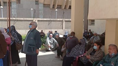 تطعيم 837 مواطنًا بلقاح كورونا بمركز طبي حجازي بشبرا الخيمة (صور) 