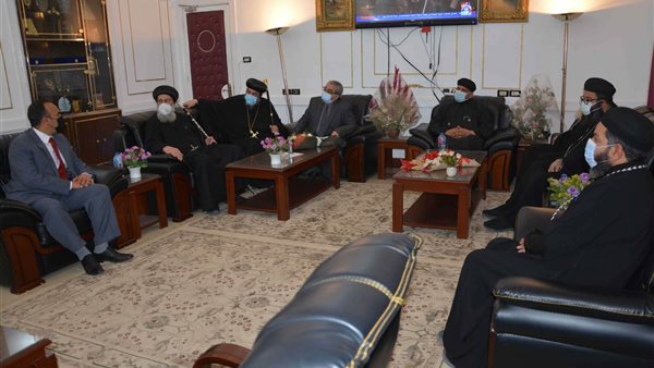 محافظ المنيا يستقبل