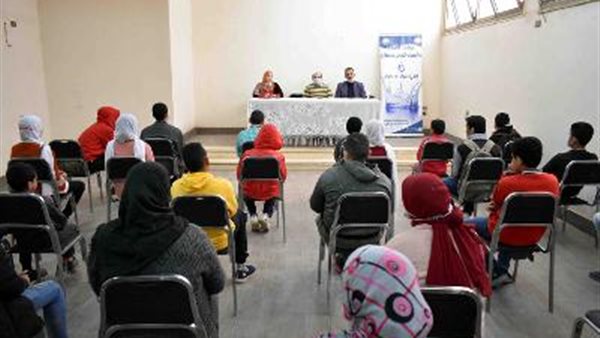 جانب من اللقاءات