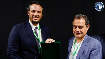 الرجاء المغربي يكرم ممدوح عيد ويهديه درع النادي (صور) 